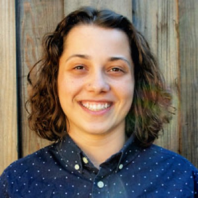 Headshot of Zoë Brouns